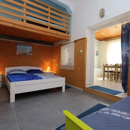 In Silo/insel Krk 13449 Apartment